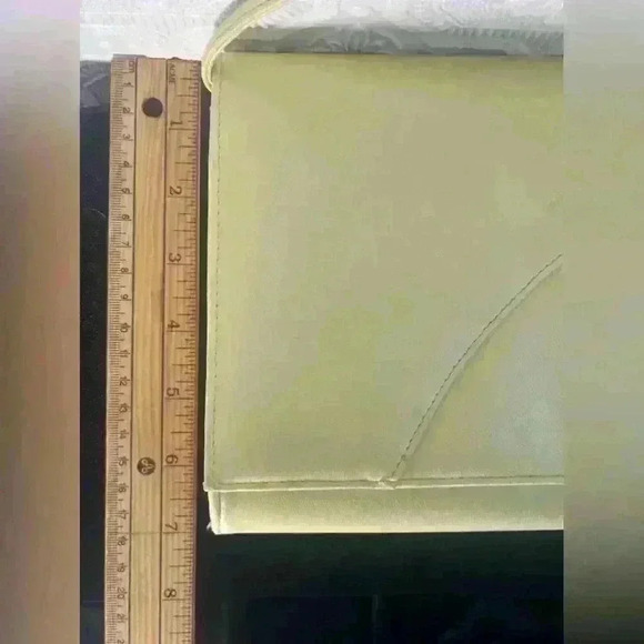 Vintage  Cabrelli Canada light yellow clutch/handbag - Picture 11 of 11